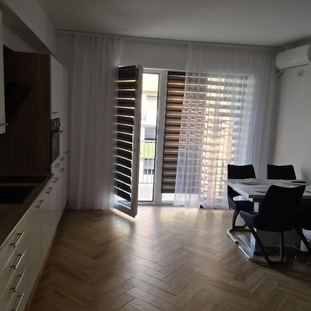 Apartamento Apartament In Complex Rezidential In Oradea Exterior foto