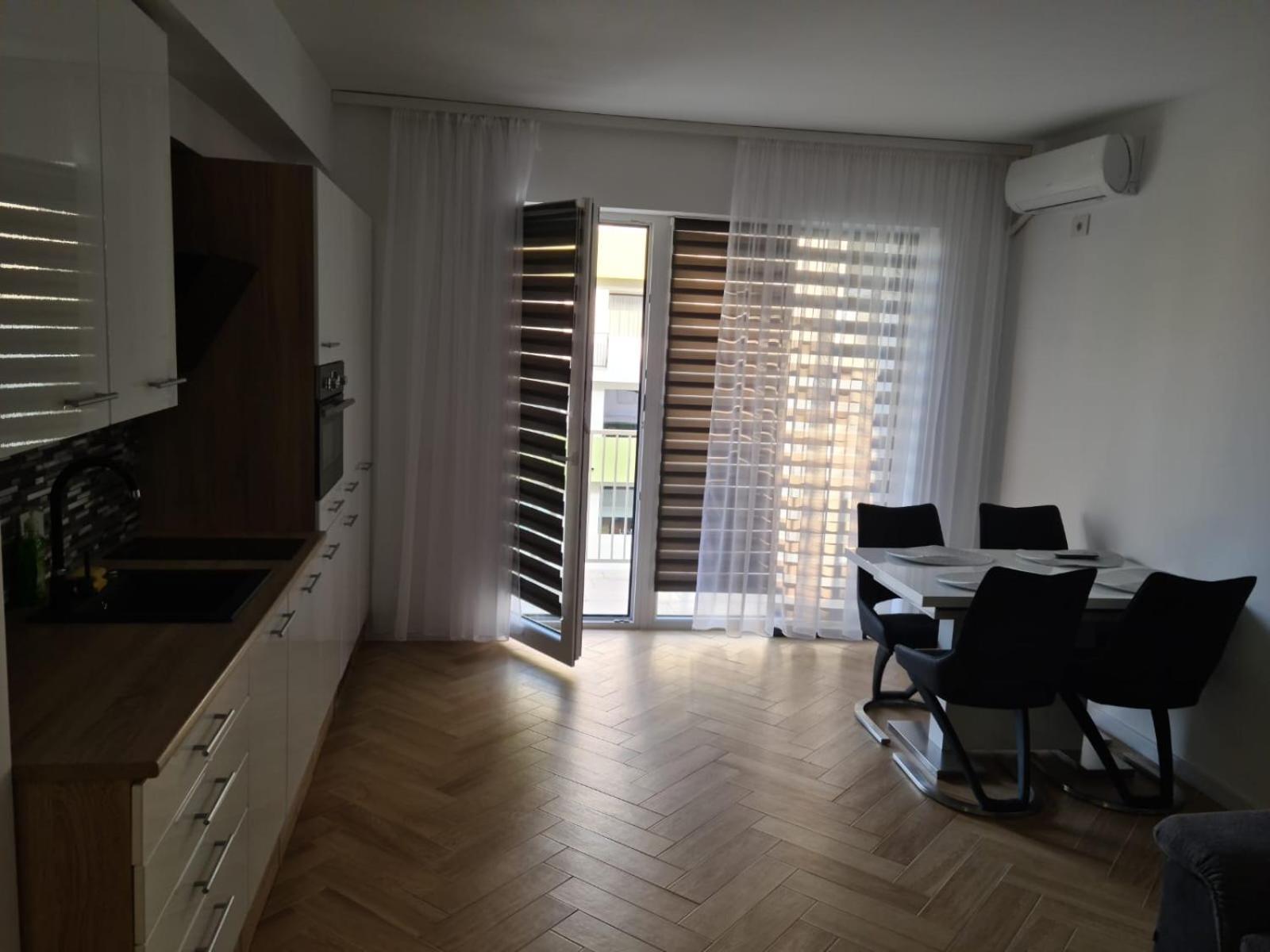 Apartamento Apartament In Complex Rezidential In Oradea Exterior foto